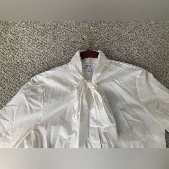 Nine West size small white button down with neck bow tie -worn once - Picture 3 of 5
